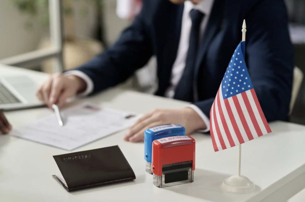 US Halts All Visa Appointments Globally Amid Trump’s Immigration Crackdown: Report
