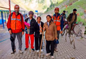 Amarnath Yatra Resumes From Baltal Axis