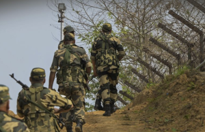Pakistani Intruder Apprehended Along IB In Jammu’s Kanachak