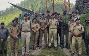 DGP Nalin Prabhat Visits Joint Security Post At Doda-Kathua-Udhampur Trijunction