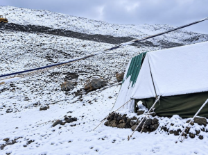 Season’s First Snowfall Blankets Kabul Gali, Winter Sets In Across Gurez Heights