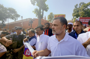 INDIA bloc protest march against CEC: Rahul Gandhi, Priyanka Gandhi Vadra enter Akashvani Bhawan premises