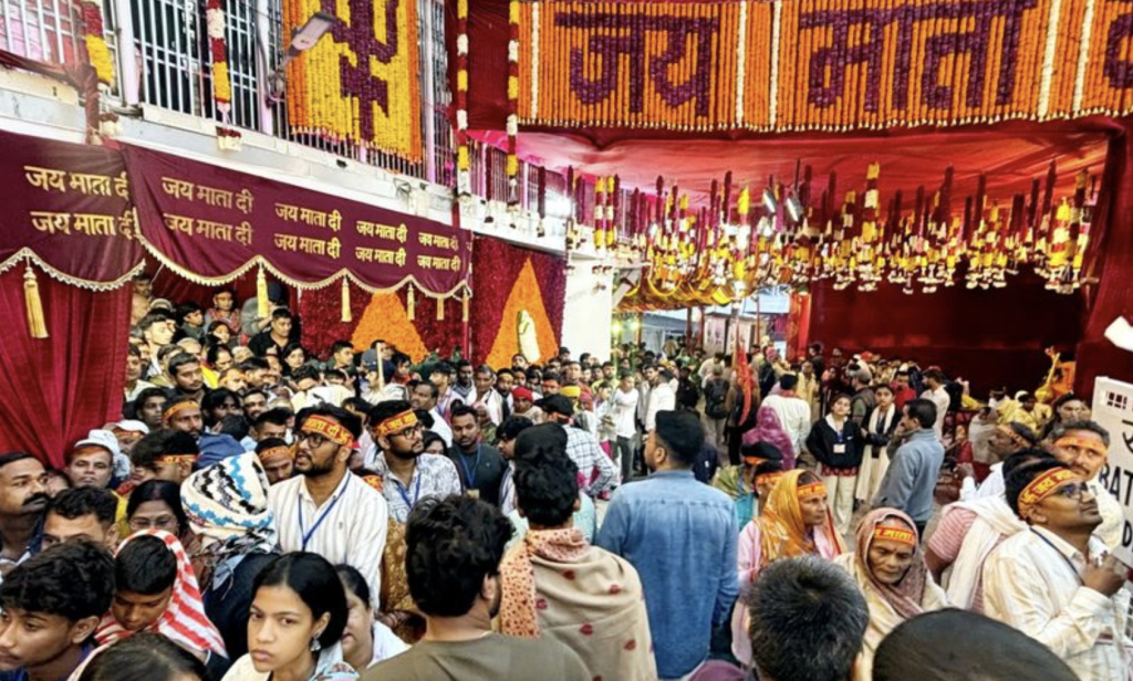 Navratra Commences At Vaishno Devi Shrine Amid Heavy Rush Of Devotees