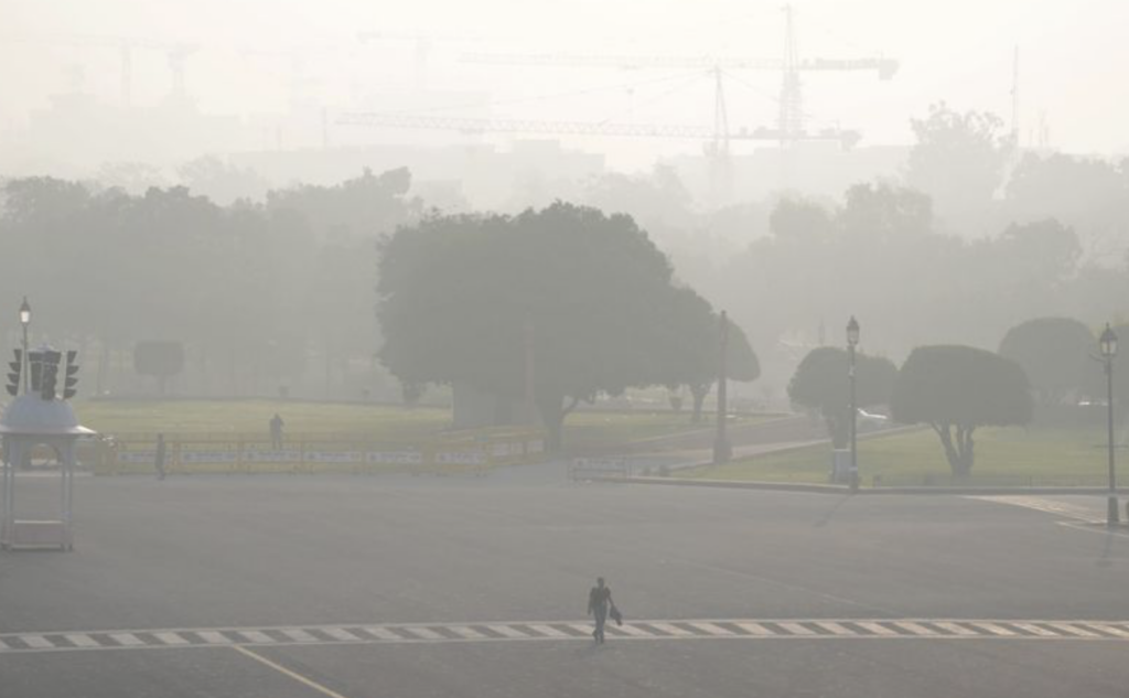 Delhi Wakes Up To ‘Poor’ Air, Above-Normal Minimum Temperature